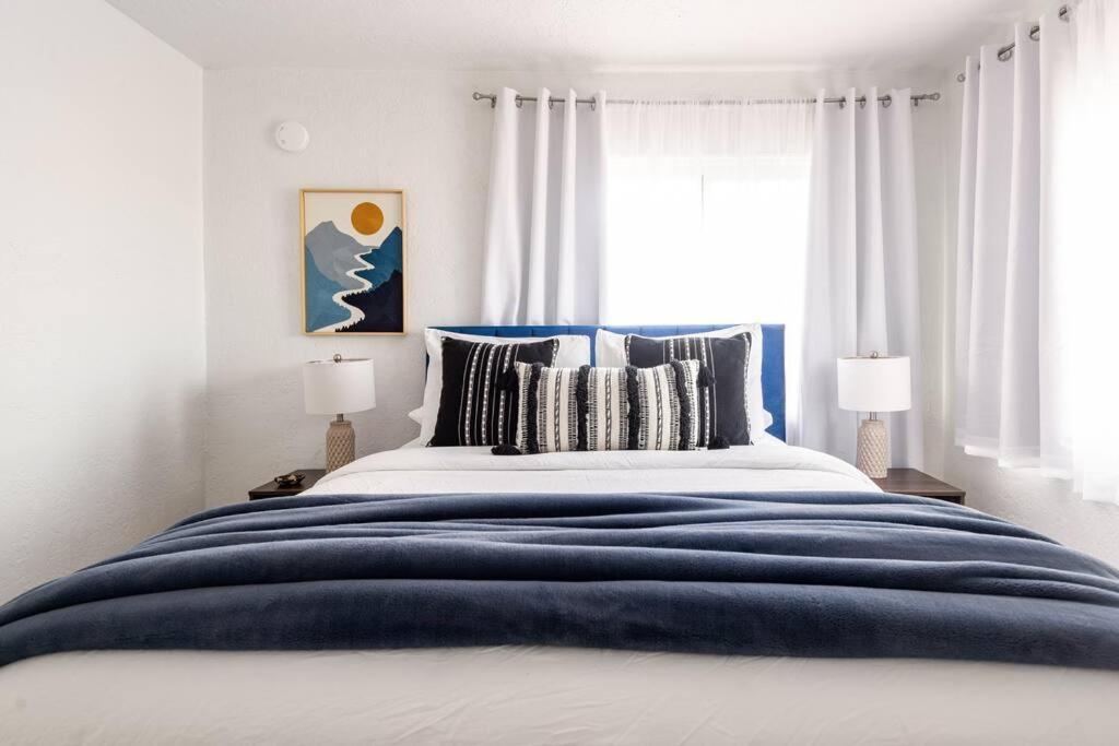 アルバカーキ House With Great Beds, Full Kitchen, Fenced Yardヴィラ エクステリア 写真
