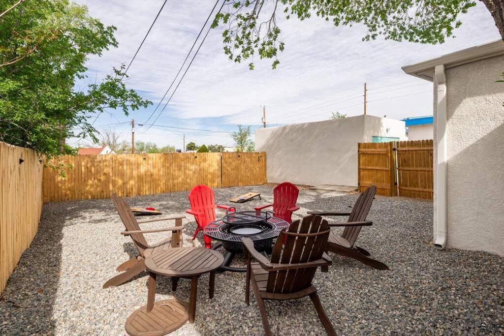 アルバカーキ House With Great Beds, Full Kitchen, Fenced Yardヴィラ エクステリア 写真