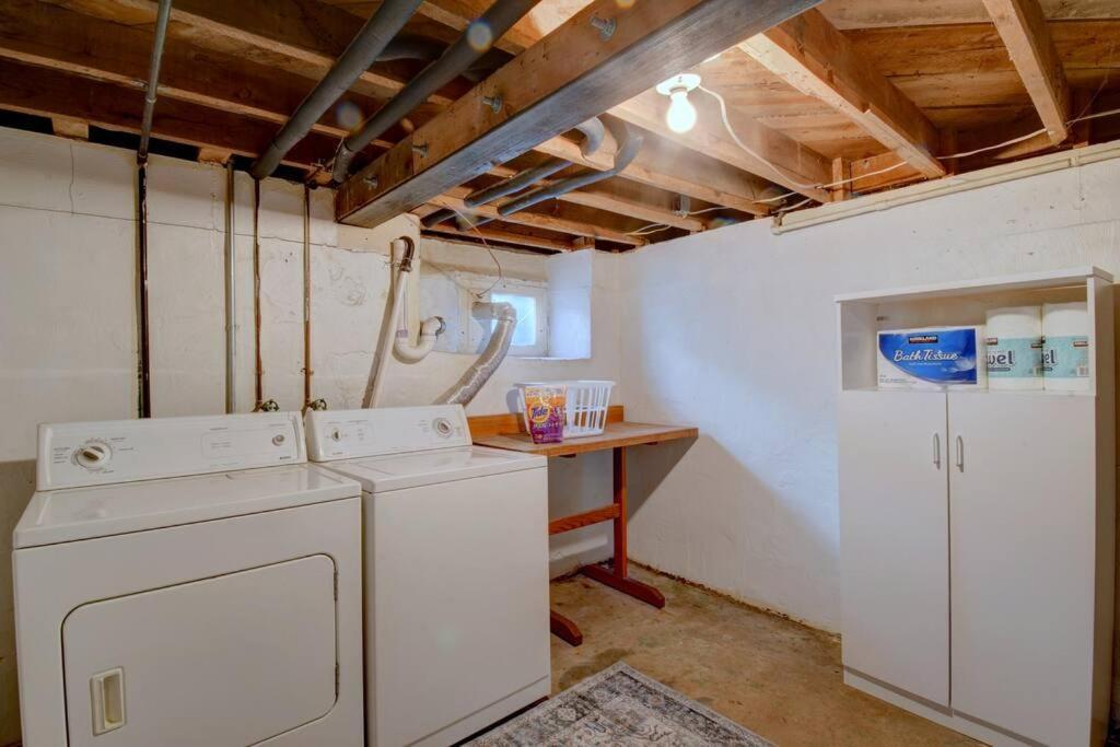 アルバカーキ House With Great Beds, Full Kitchen, Fenced Yardヴィラ エクステリア 写真